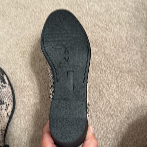 SO Snakeskin Booties- Size 8 - Picture 8 of 10